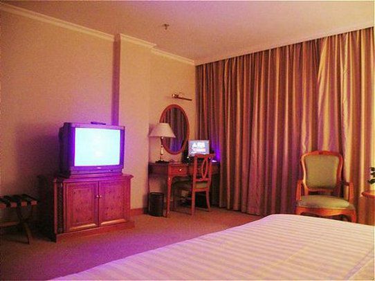 Huarong Hotel Jipin Felszereltség fotó