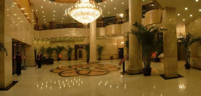 Huarong Hotel Jipin Beltér fotó